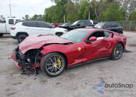 2020 Ferrari 812 Superfast z USA, uszkodzony, nr VIN ZFF83CLA5L0248976